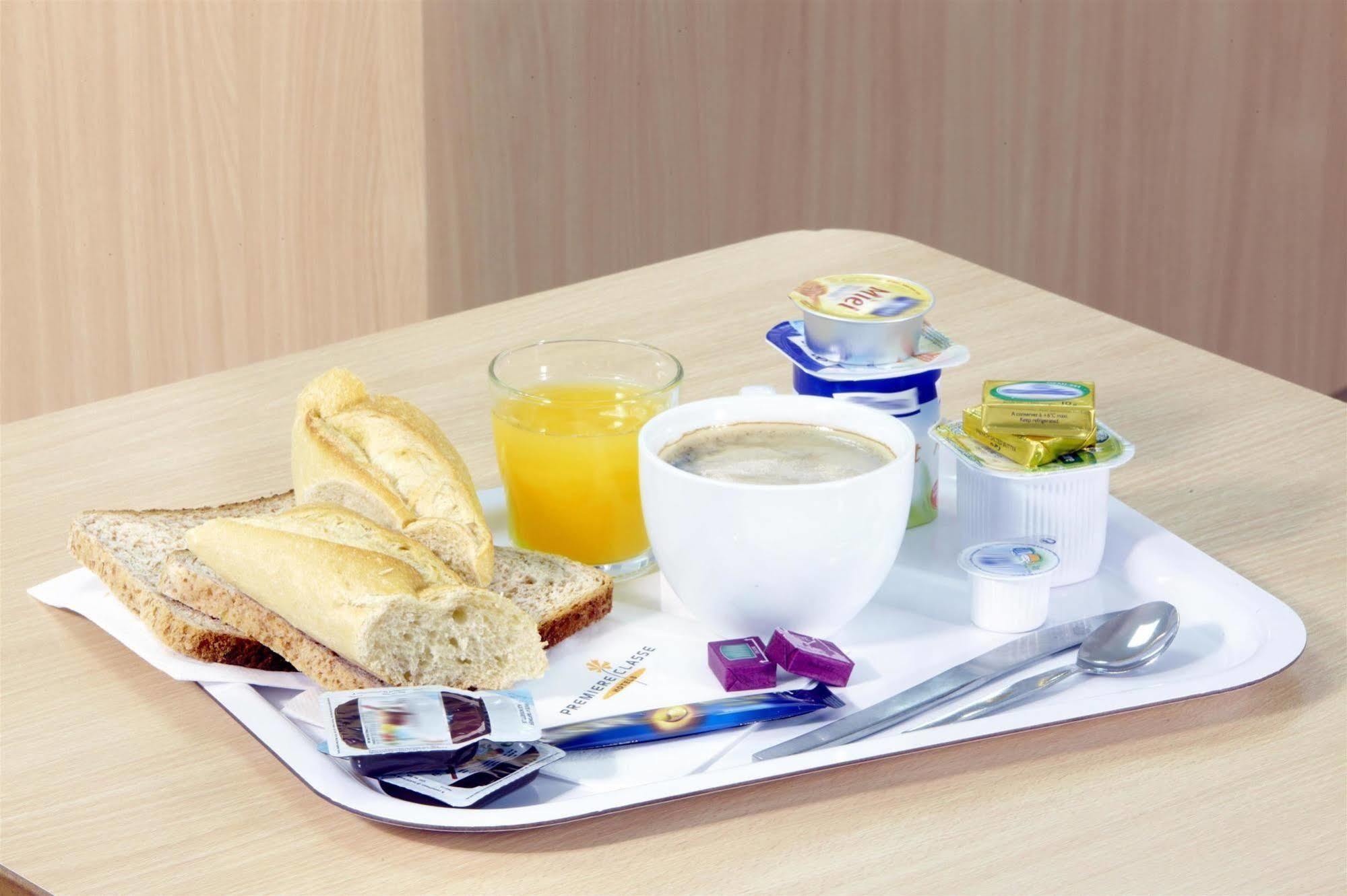 فندق بريمير كلاس تاربس - باستيلاك تارْب المظهر الخارجي الصورة